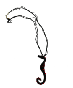 Hippocampe Pendant Black/Red