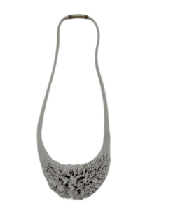 Sautoir Necklace Adna Grey